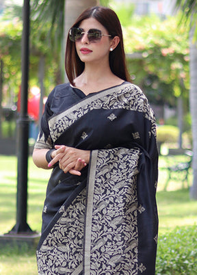 Black Spun Silk Saree With Blouse Piece