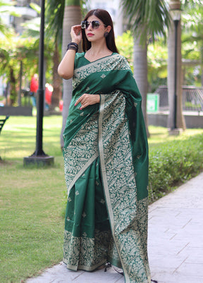 Green Spun Silk Saree With Blouse Piece