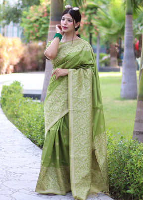 Mehendi Spun Silk Saree With Blouse Piece