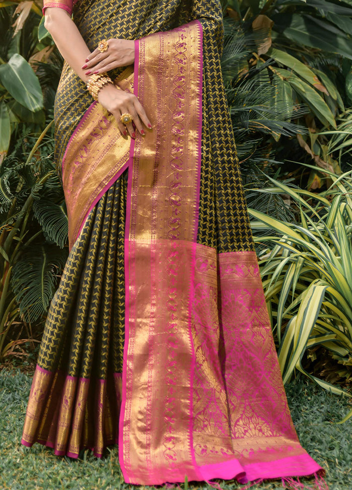 Black Kanjivaram Silk Saree With Blouse Piece