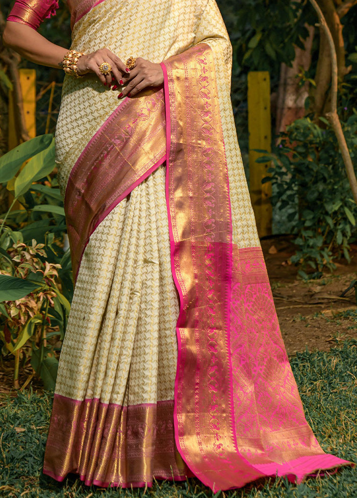 Off White Kanjivaram Silk Saree With Blouse Piece