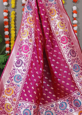 Magenta Banarasi Silk Saree With Blouse Piece