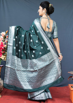 Bottle Green Banarasi Silk Saree With Blouse Piece