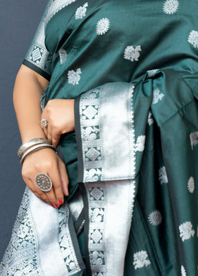 Bottle Green Banarasi Silk Saree With Blouse Piece