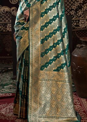 Bottle Green Banarasi Silk Saree With Blouse Piece