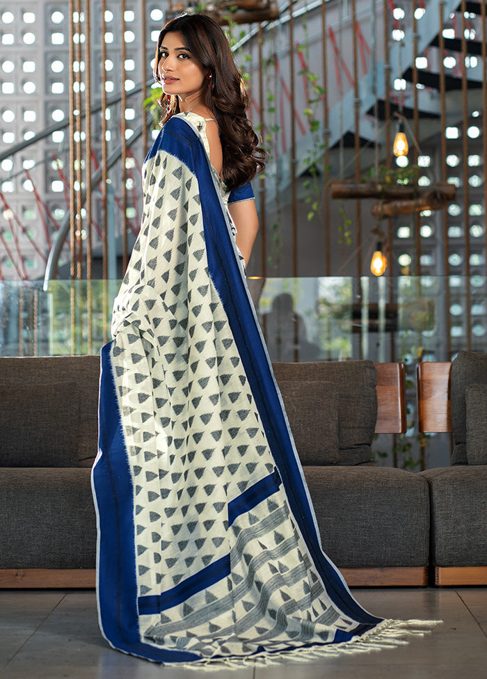 Navy Blue Silk Saree With Blouse Piece