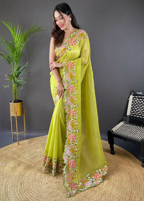 Mehendi Spun Silk Saree With Blouse Piece