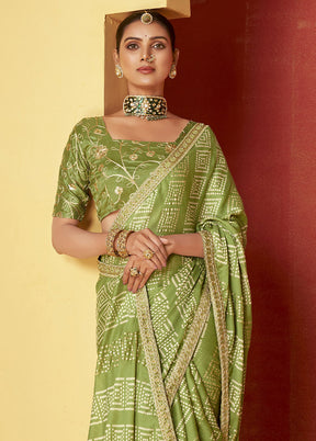 Green Chiffon Silk Saree With Blouse Piece