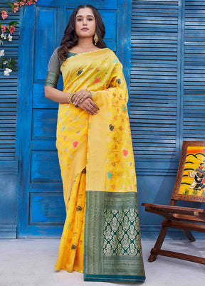 Yellow Banarasi Silk Saree With Blouse Piece