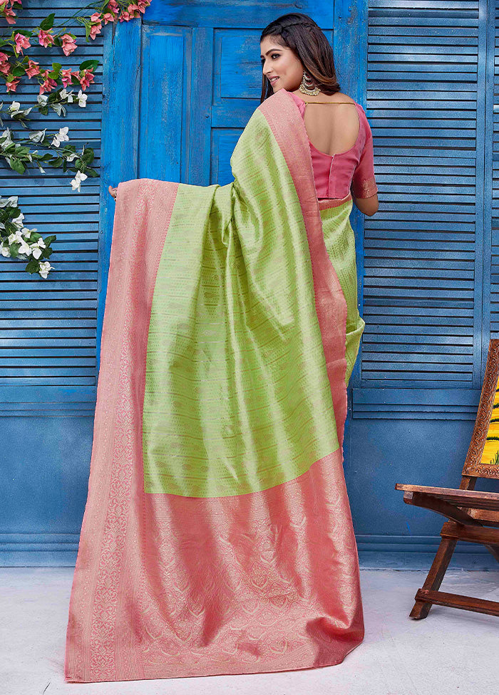 Green Banarasi Silk Saree With Blouse Piece