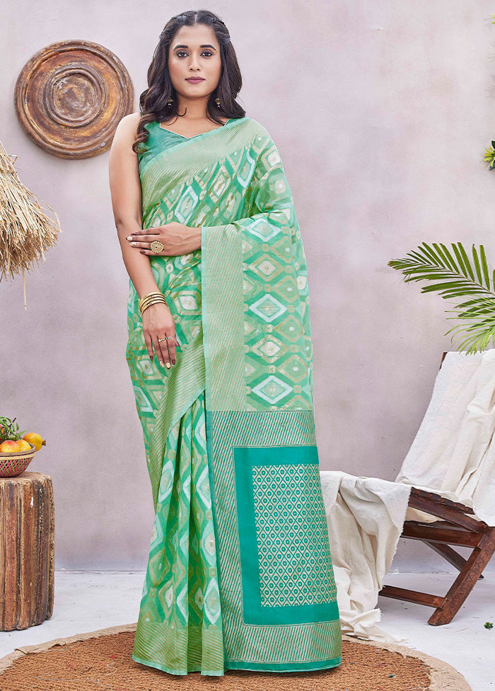 Green Banarasi Silk Saree With Blouse Piece