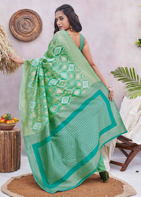 Green Banarasi Silk Saree With Blouse Piece