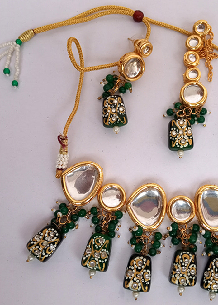 Kundan Studded Green Jewellery Set With Mangtika - Indian Silk House Agencies