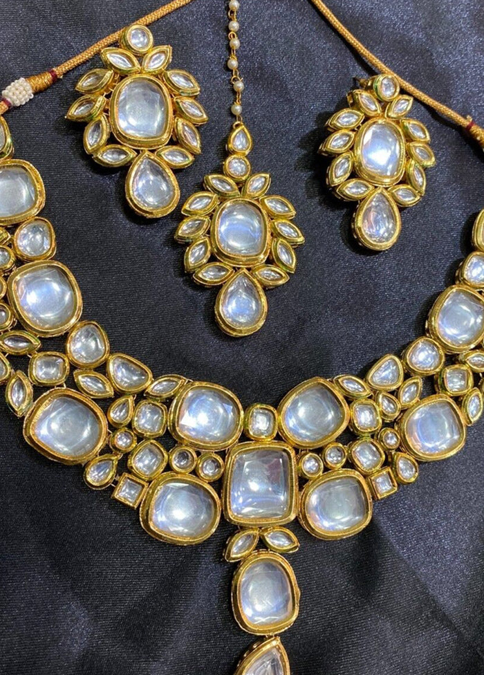 White Kundan Jewellery Set With Mangtika - Indian Silk House Agencies