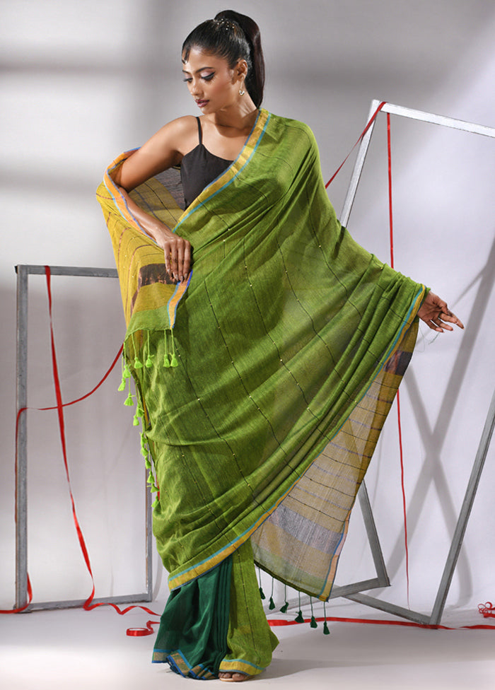 Green Cotton Saree With Blouse Piece - Indian Silk House Agencies