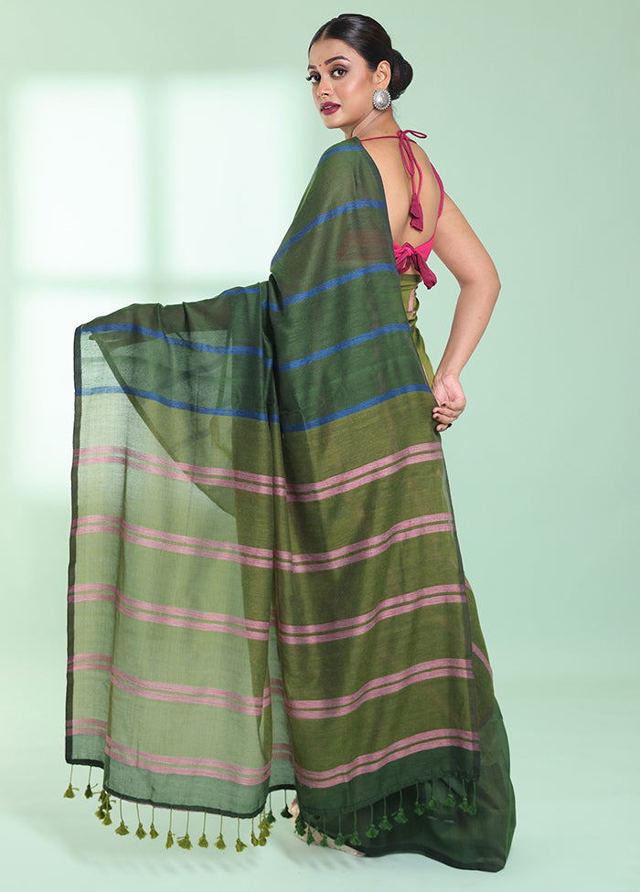 Green Cotton Saree With Blouse Piece - Indian Silk House Agencies