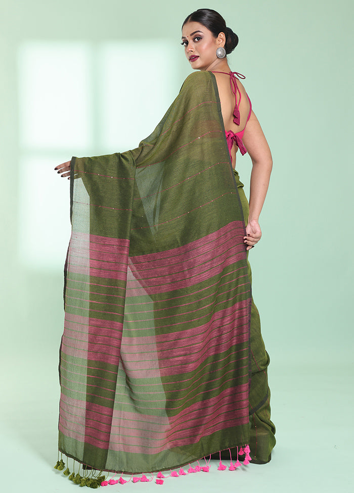 Green Cotton Saree With Blouse Piece - Indian Silk House Agencies