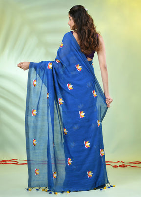 Blue Cotton Saree With Blouse Piece