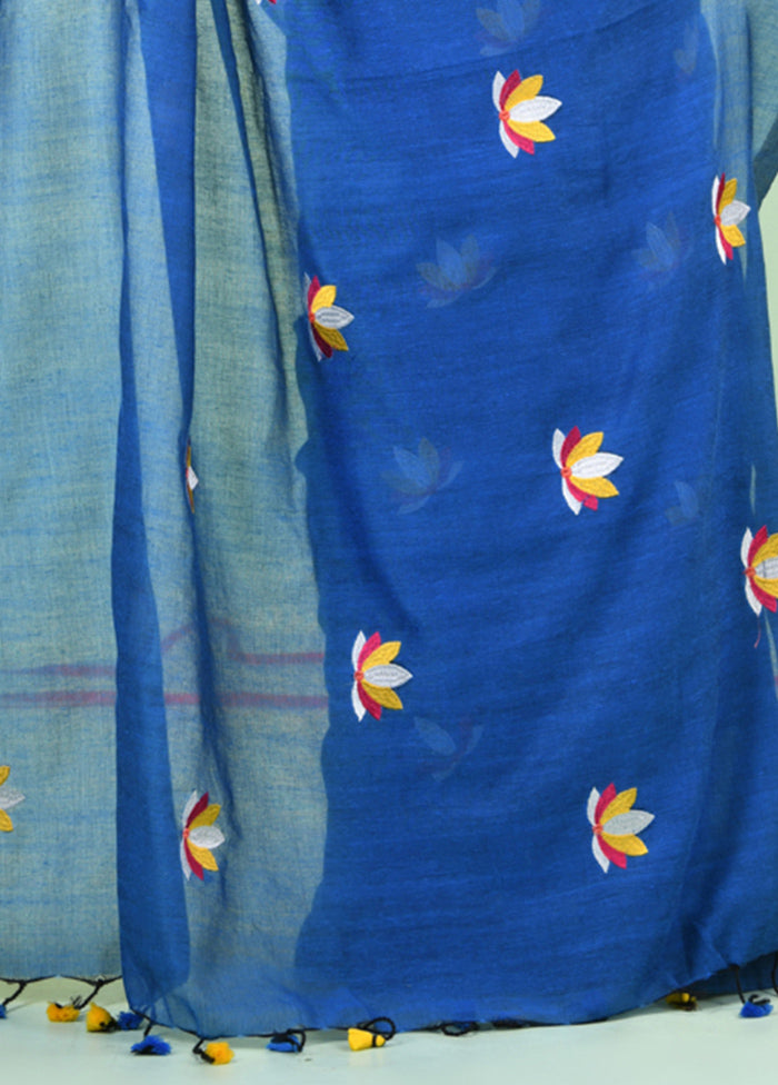 Blue Cotton Saree With Blouse Piece