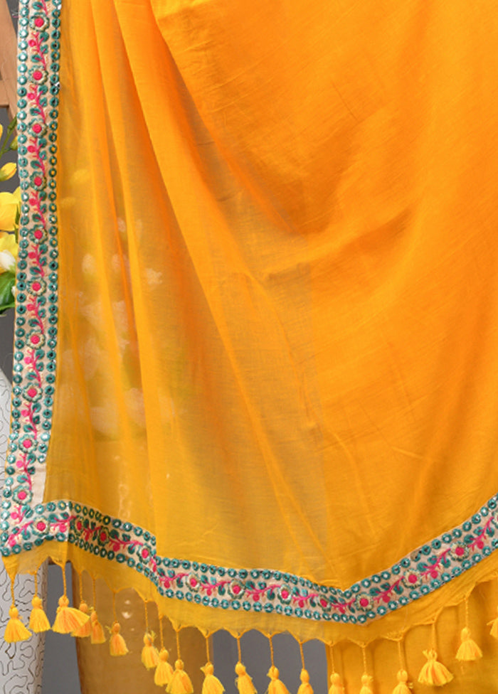 Yellow Cotton Solid Saree Without Blouse Piece