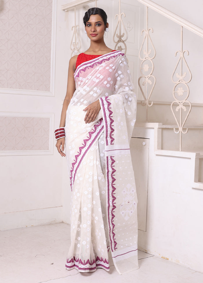 Off White Pure Cotton Texture Saree Without Blouse Piece