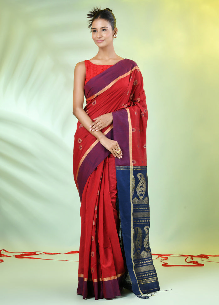 Red Pure Cotton Saree With Blouse Piece