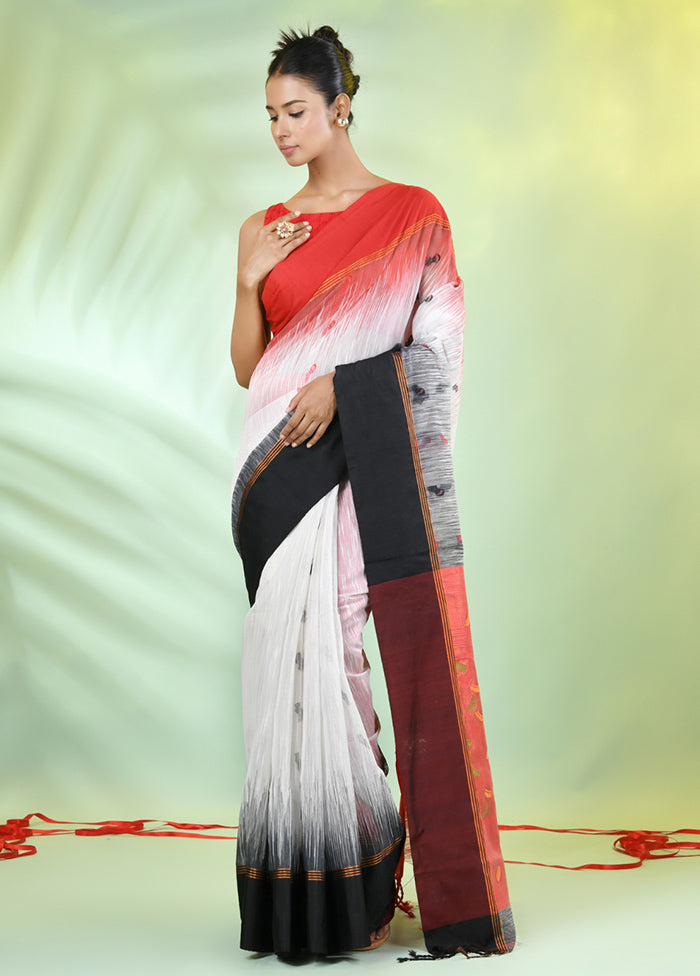 White Pure Cotton Saree With Blouse Piece