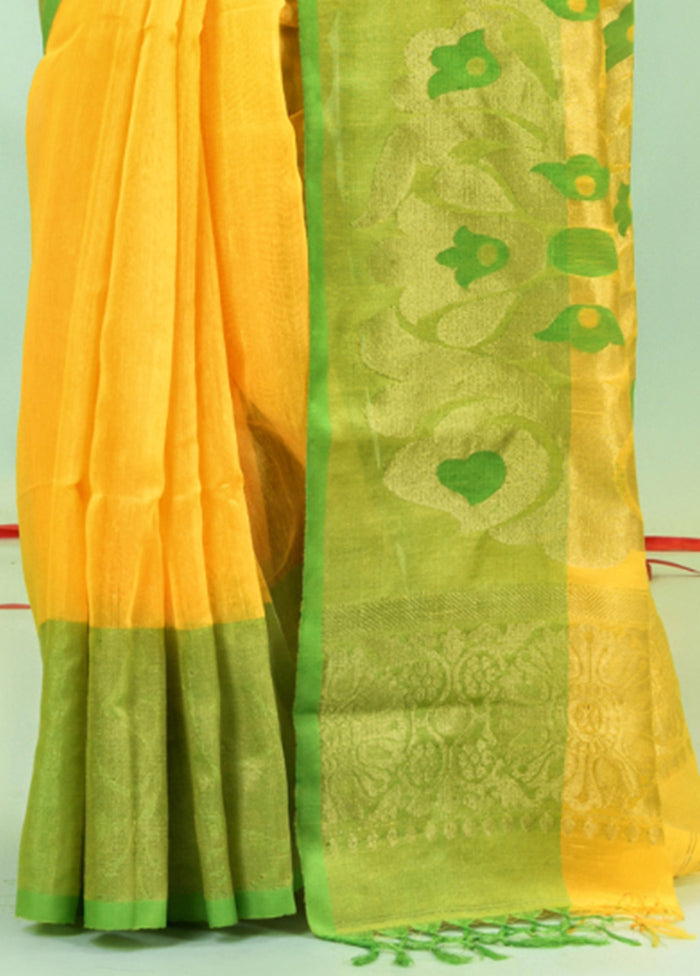 Yellow Pure Cotton Saree With Blouse Piece