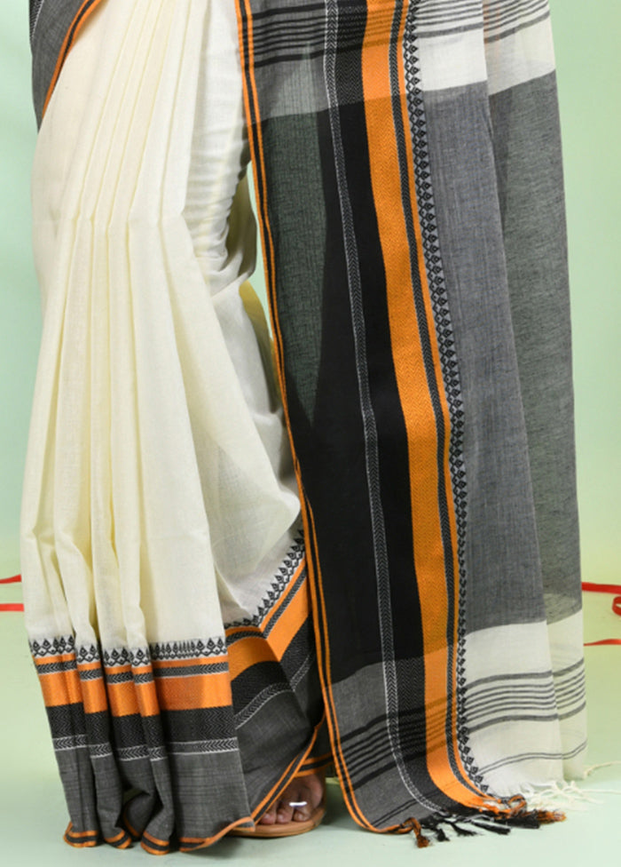 Off White Cotton Saree With Blouse Piece