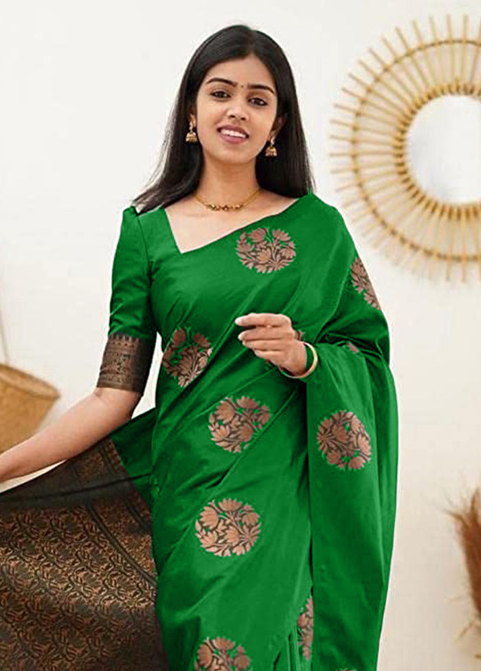 Parrot Green Banarasi Silk Saree With Blouse Piece