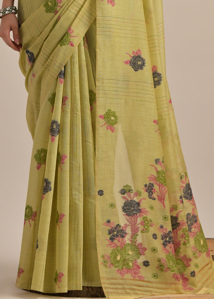 Pista Green Pure Cotton Saree With Blouse Piece