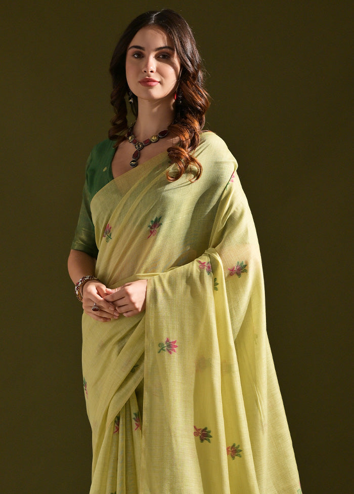 Pista Green Pure Cotton Saree With Blouse Piece