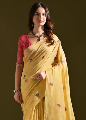 Yellow Pure Cotton Saree With Blouse Piece