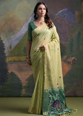 Pista Green Pure Cotton Saree With Blouse Piece