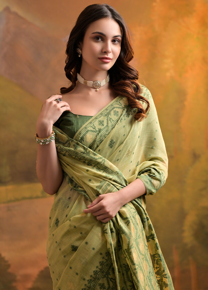 Pista Green Pure Cotton Saree With Blouse Piece