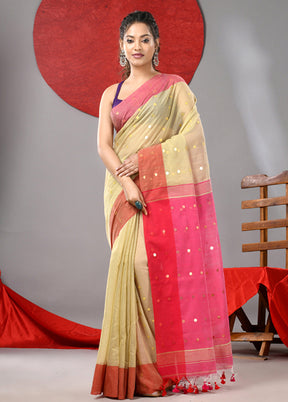 Yellow Cotton Saree With Blouse Piece