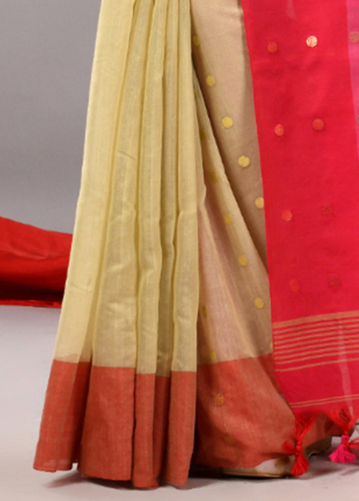 Yellow Cotton Saree With Blouse Piece