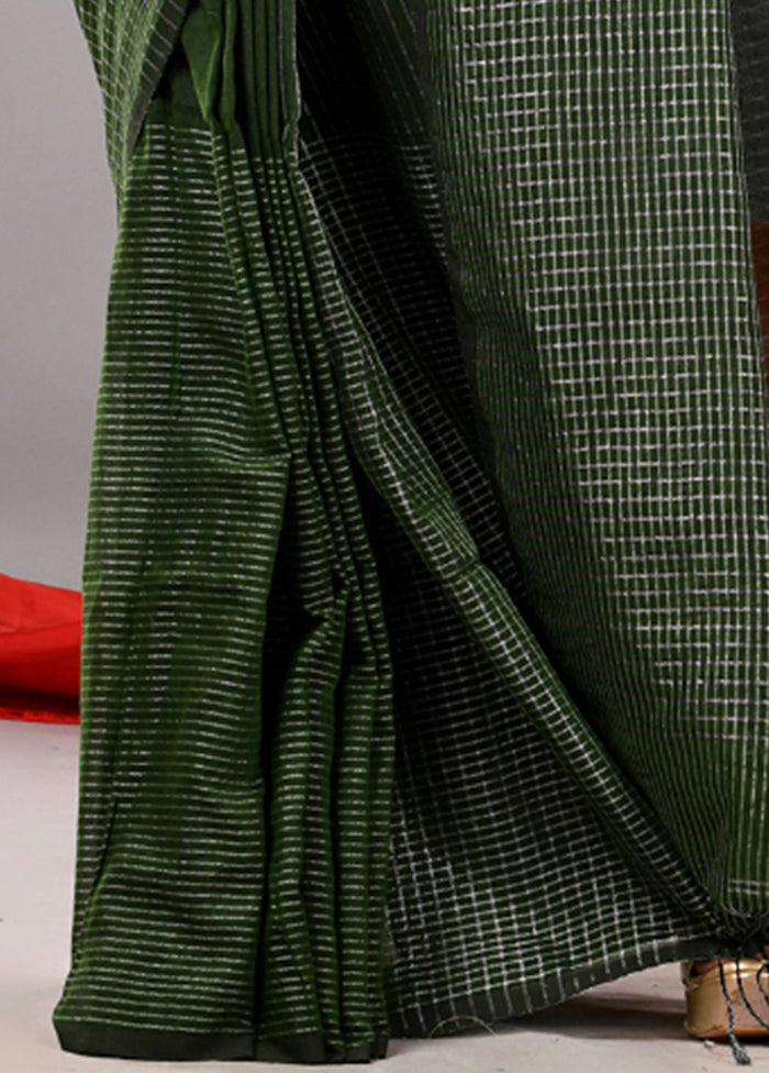 Green Cotton Saree With Blouse Piece