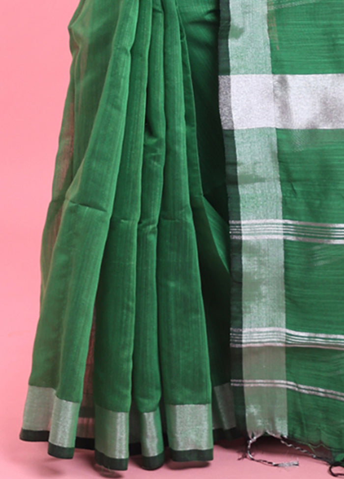 Green Cotton Saree With Blouse Piece