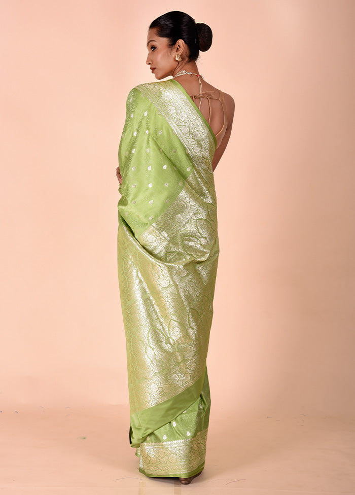 Green Tanchoi Silk Saree With Blouse Piece