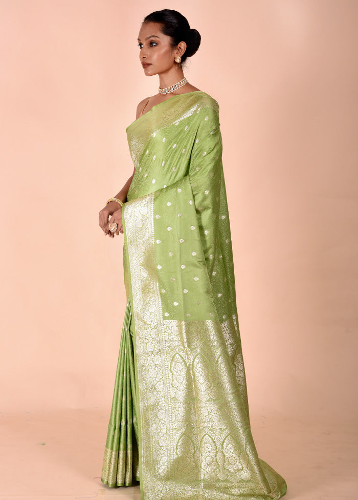 Green Tanchoi Silk Saree With Blouse Piece