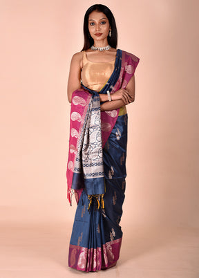 Blue Cotton Saree With Blouse Piece