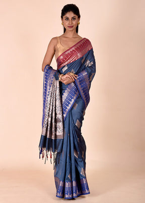 Blue Cotton Saree With Blouse Piece