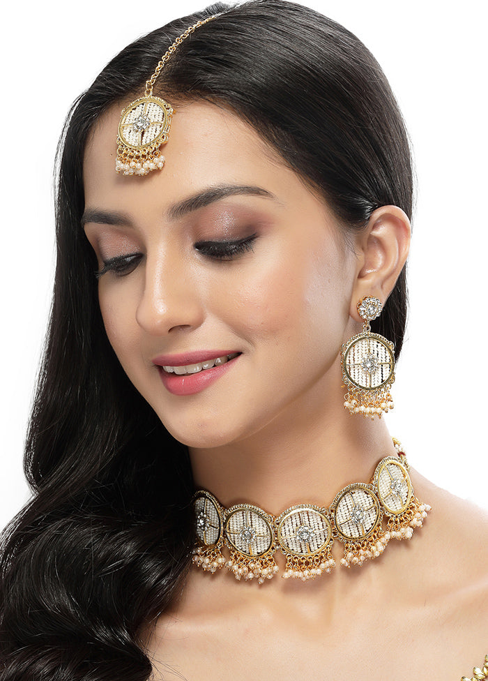 White Alloy Glossy Jewellery Set