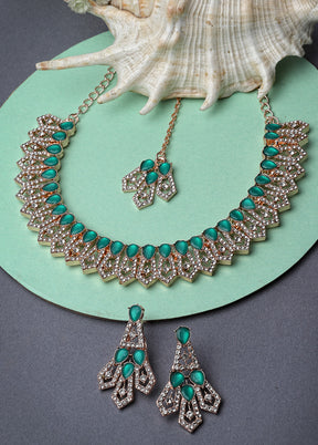 Green Alloy Glossy Jewellery Set