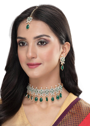 Green Alloy Glossy Jewellery Set