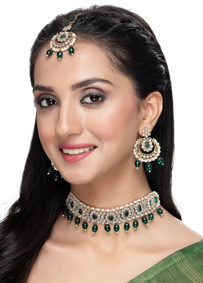 Green Alloy Glossy Jewellery Set