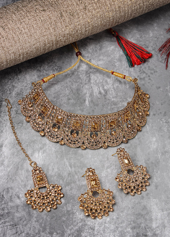 Golden Alloy Glossy Jewellery Set