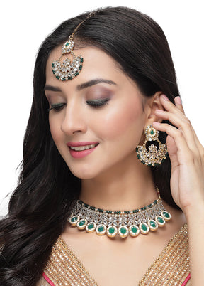 Green Alloy Glossy Jewellery Set