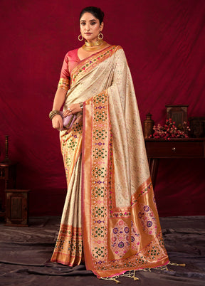 Cream Dupion Silk Saree With Blouse Piece